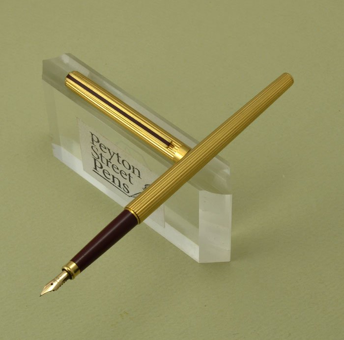 Sailor Chalana Fountain Pen - Super Slim, Gold Plated, Red Enamel